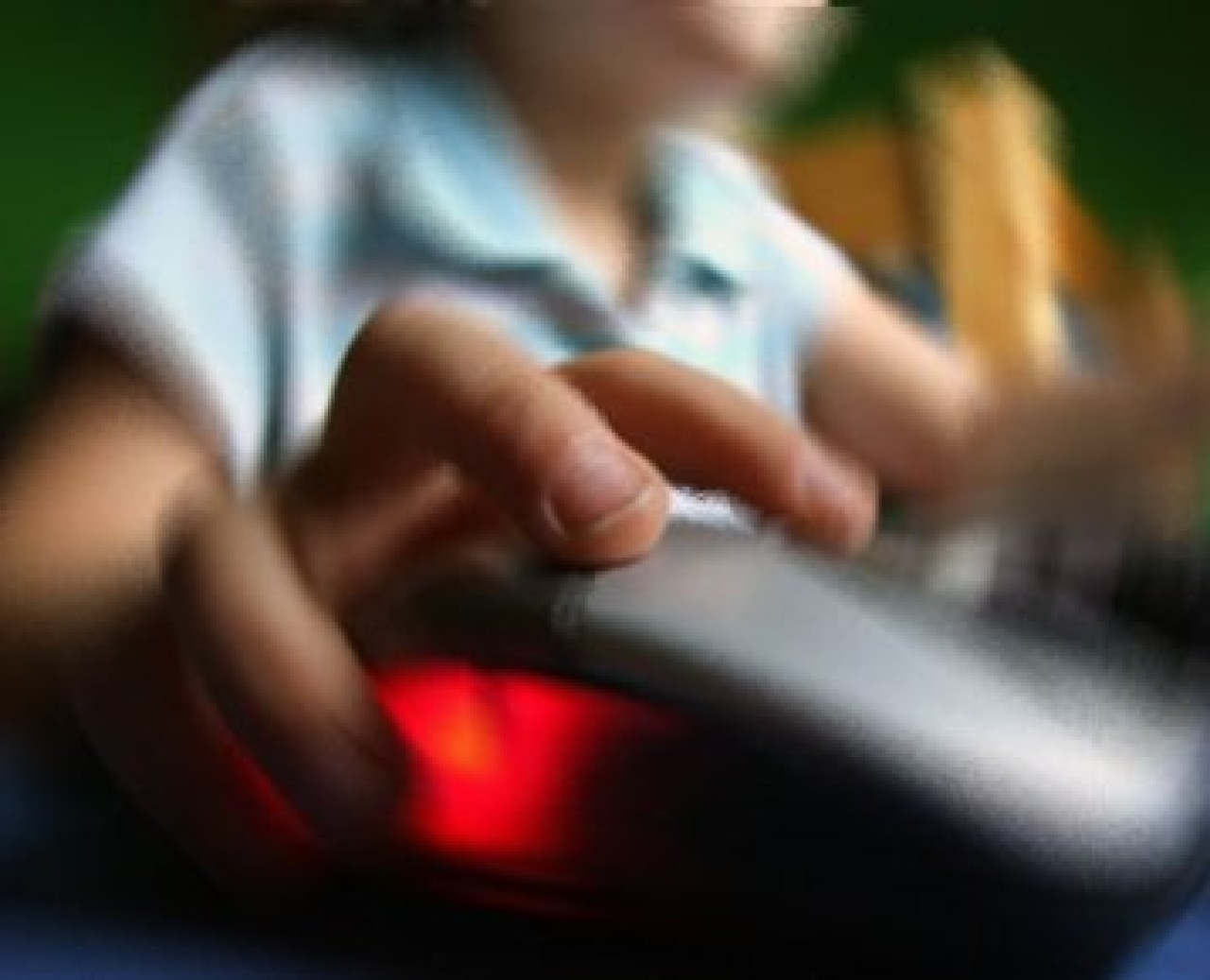 10 yaşındaki çocuğa 42 ilişki teklifi!