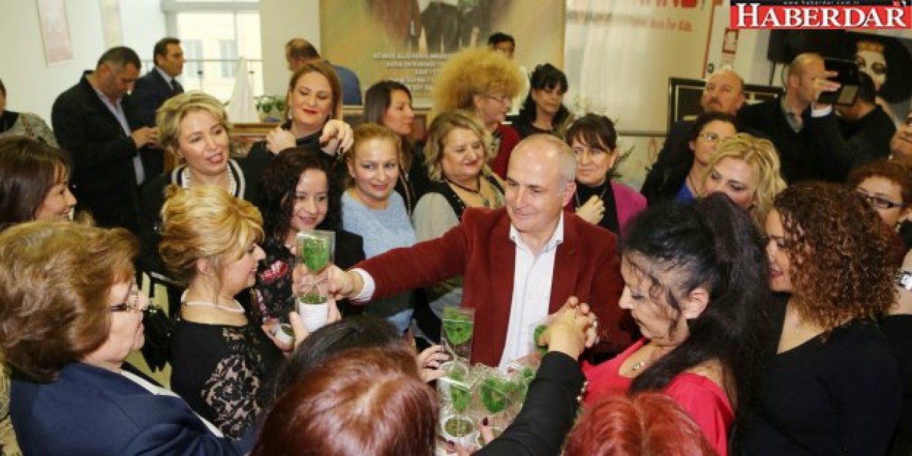 Akgün: “Kadını yok sayan toplumlar geri kalmaya mahkumdur”