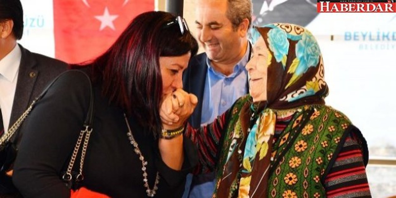 Ruhları genç konuklar yaşlılar haftasını kutladı