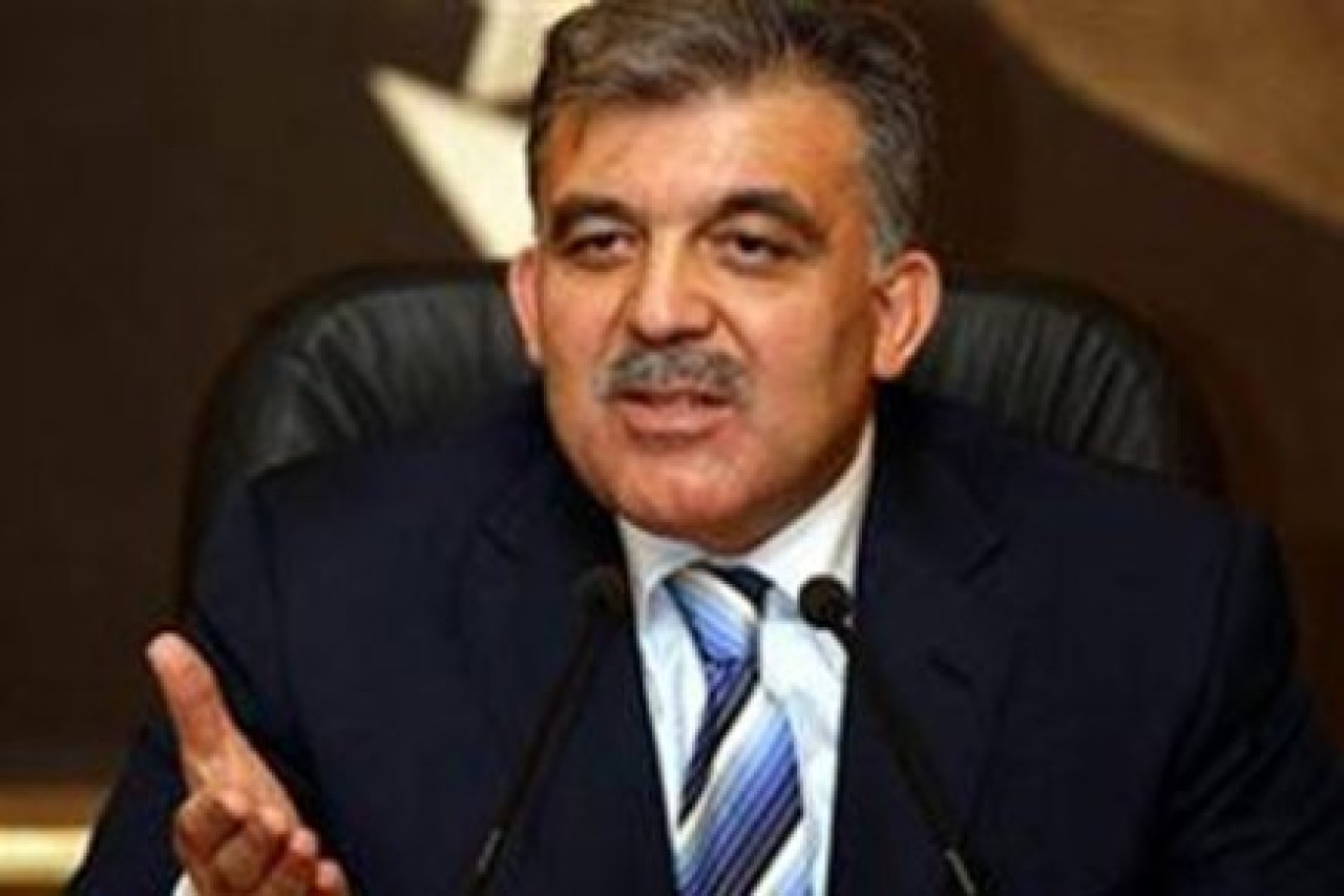 Gül'den çarpıcı kitap yorumu