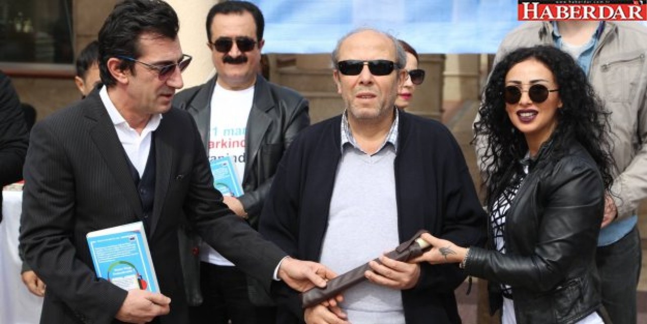 Büyükçekmece Belediyesi görme engellilerin gözü ve sesi oldu