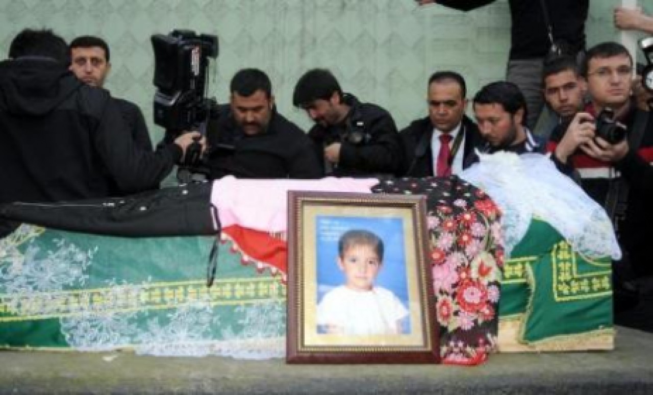 Çocukların cenazesinde gözyaşları sel oldu