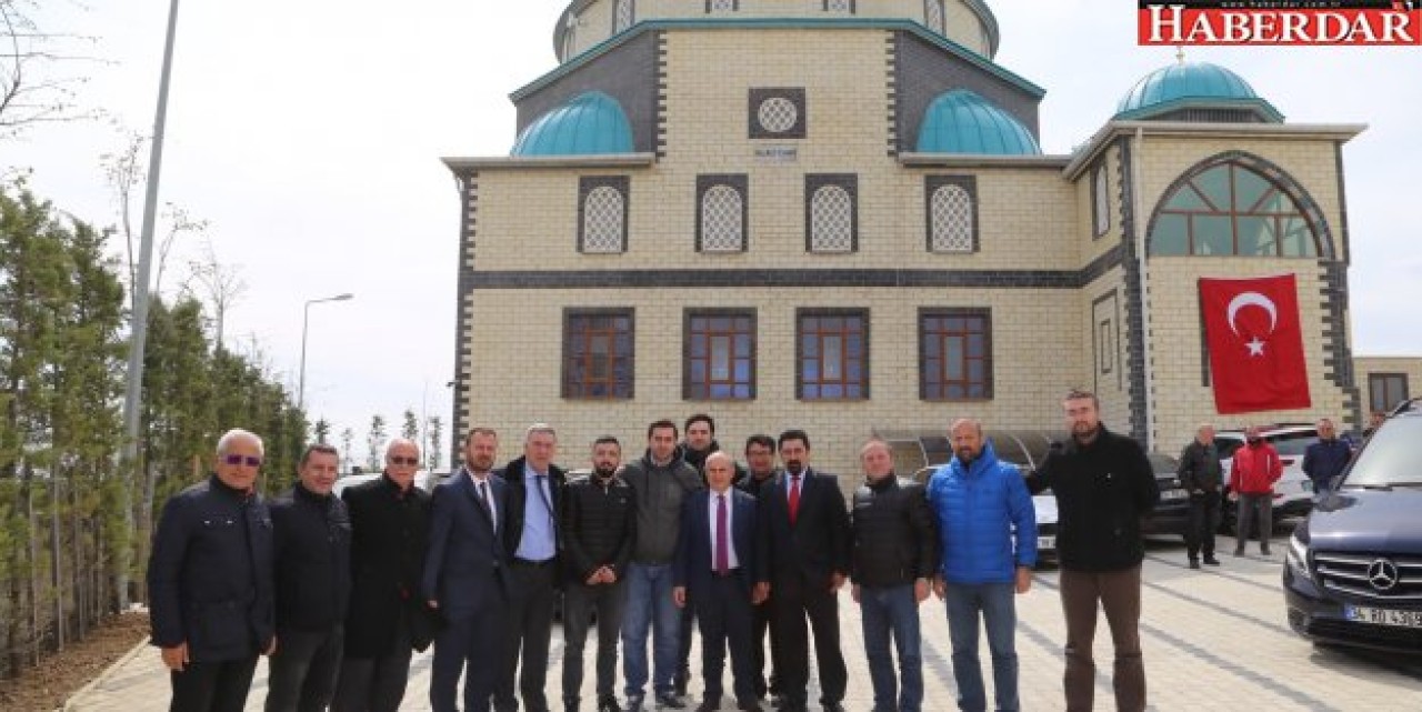 Büyükçekmece Hazreti Ali Camii törenle ibadete açıldı
