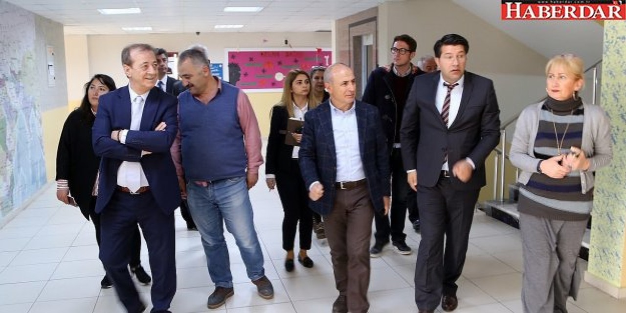 Akgün: Söz konusu eğitim ise akan sular durur