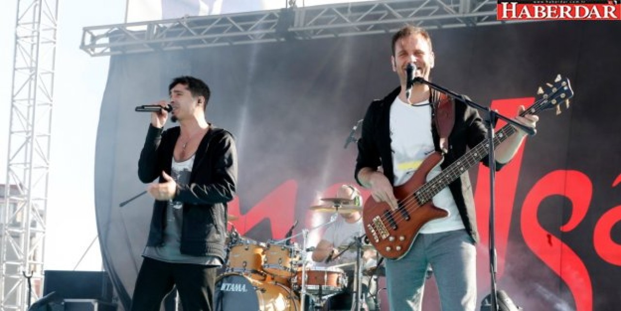 23 NİSANDA MANGA ÇOŞKUSU