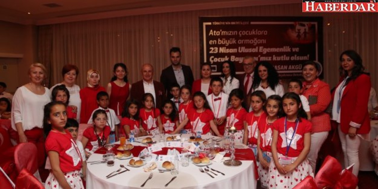 Başkan Akgün: Atatürk’ün yolundan asla ayrılmayın!