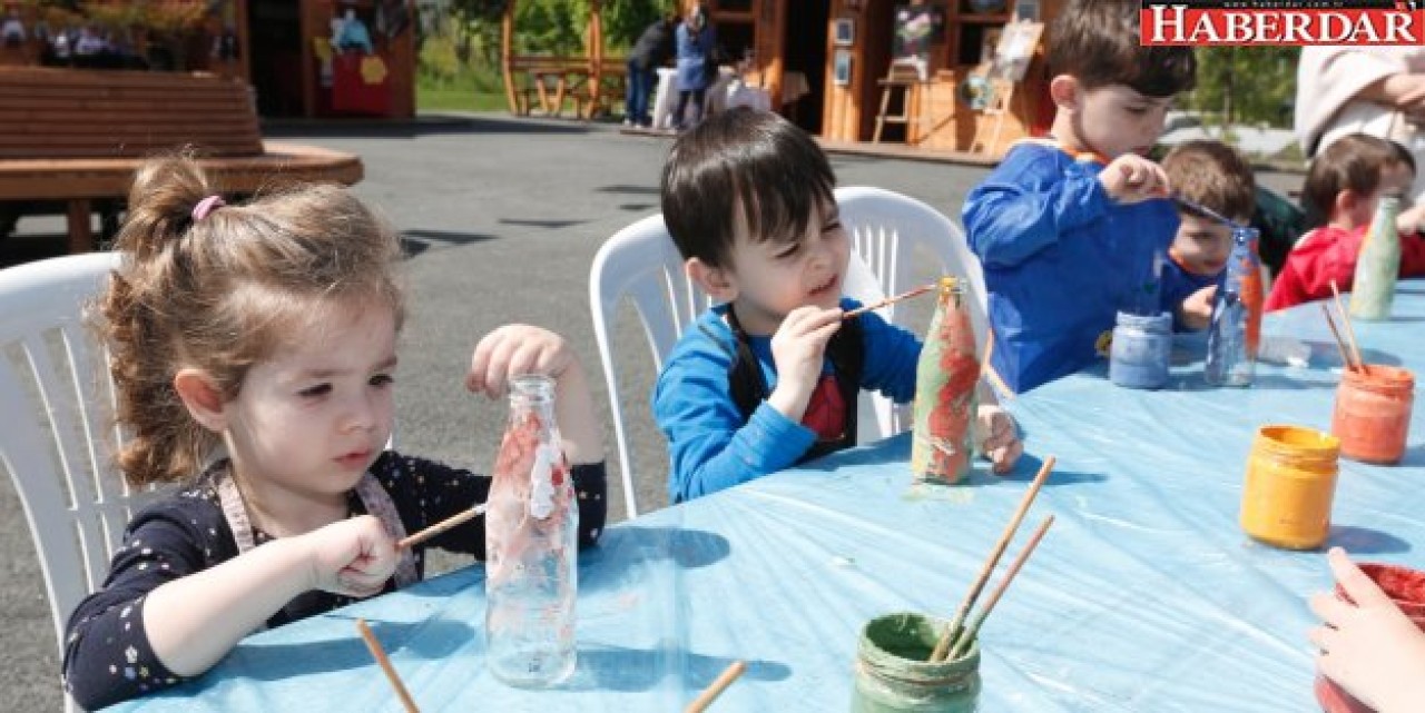 MİNİKLERDEN RENGARENK GERİ DÖNÜŞÜM