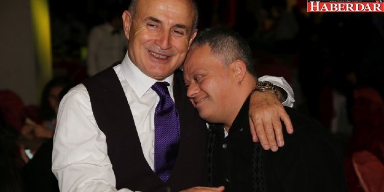 Akgün: Engelleri sevgiyle aşıyoruz!