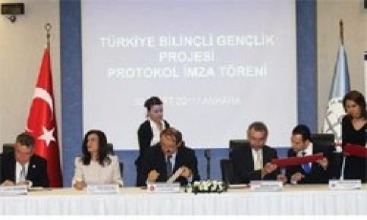 Gençlik için 5 dev imza