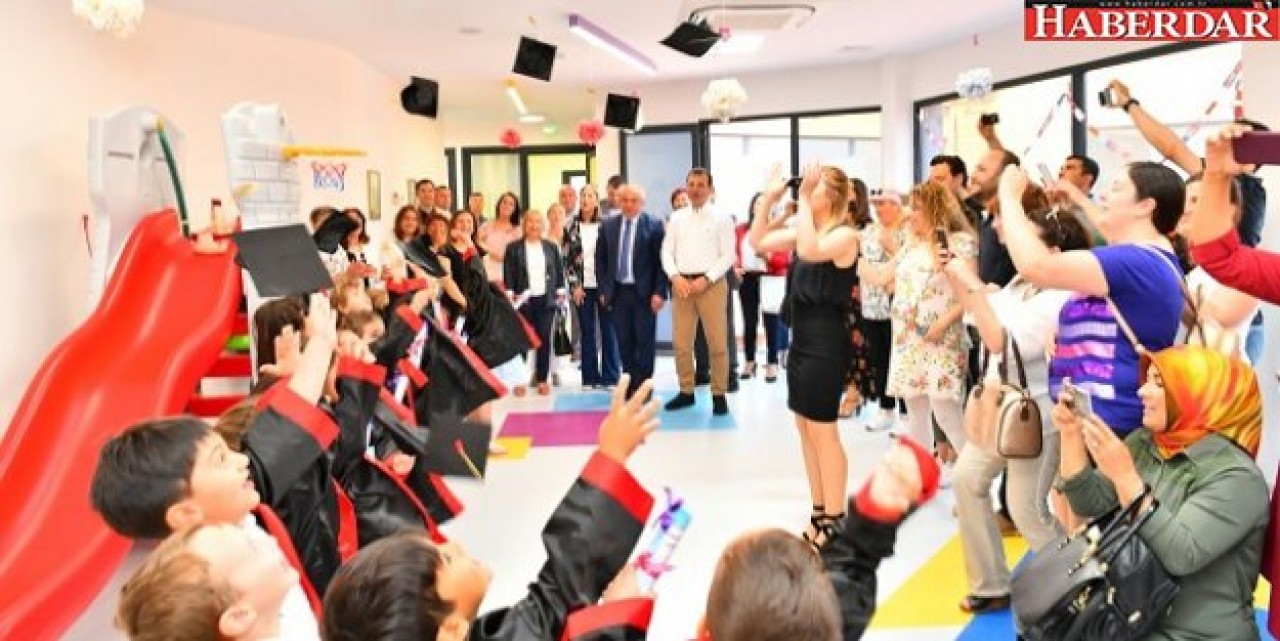 Beylikdüzünde miniklerin kep töreni heyecanı