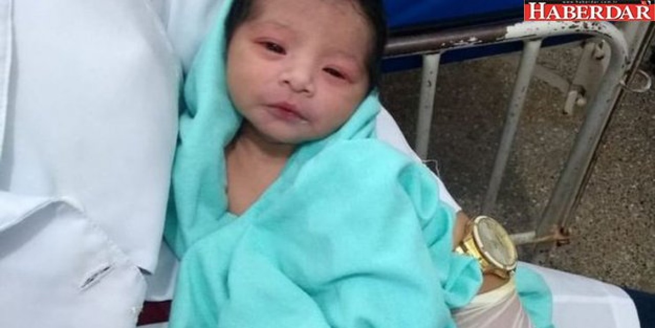 8 saat toprak altında kalan bebek kurtarıldı