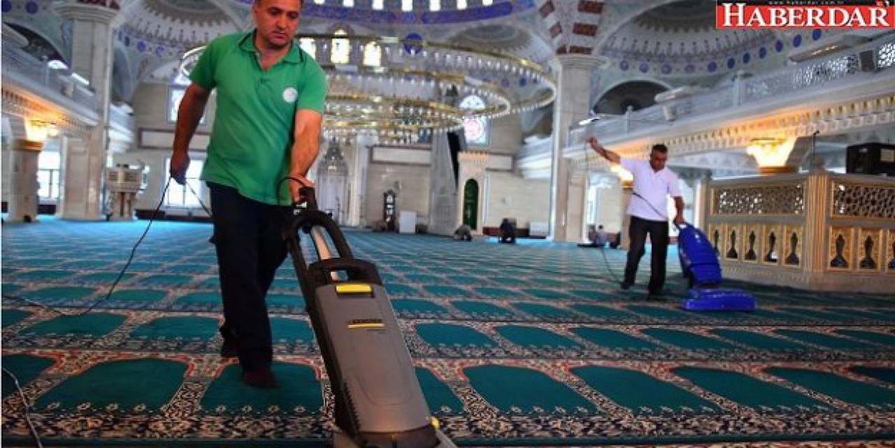 Beylikdüzünde ibadethanelere bayram temizliği