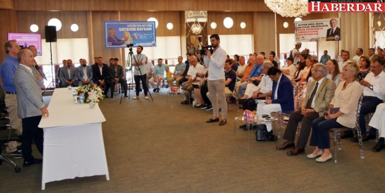 Büyükçekmeceliler geleneksel bayramlaşma töreninde buluştu