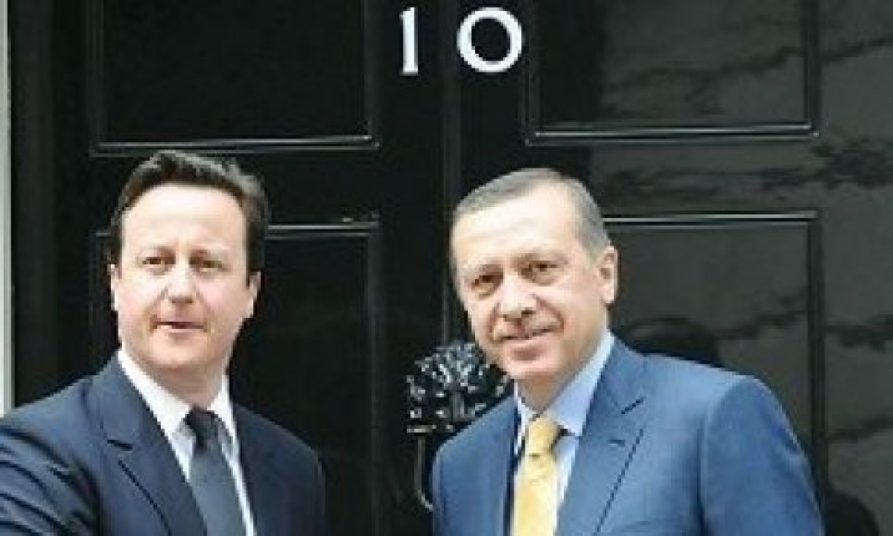 Öz’ün kılına zarar gelmesin