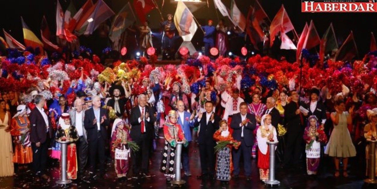 Dünya festivali 19’uncu kez kapılarını sevgi ve barışa açtı