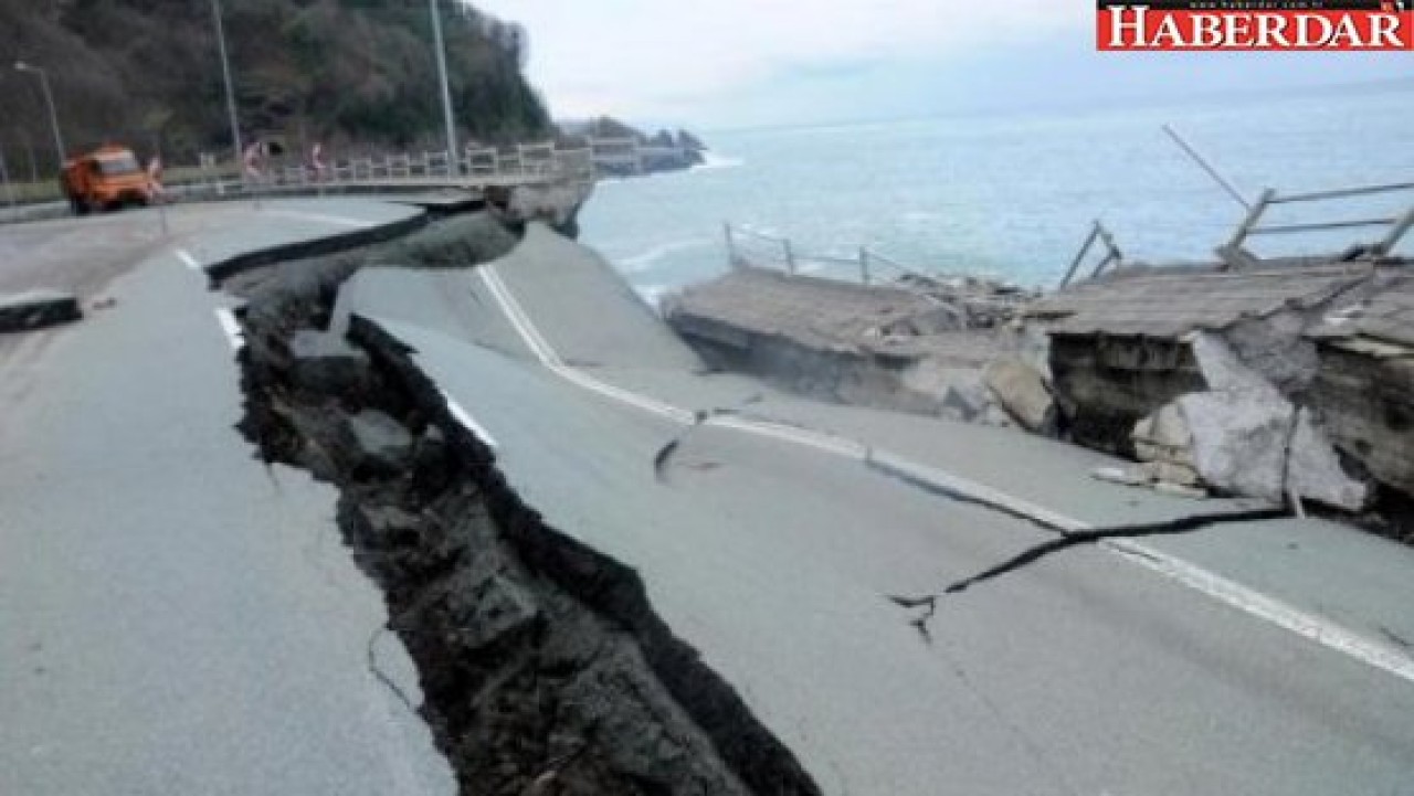 Ordu sele teslim: Sekiz köprü yıkıldı