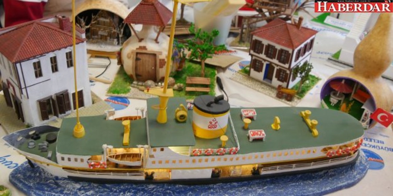 Çöpe atılan atık malzemeler sanat eserine dönüştürülüyor