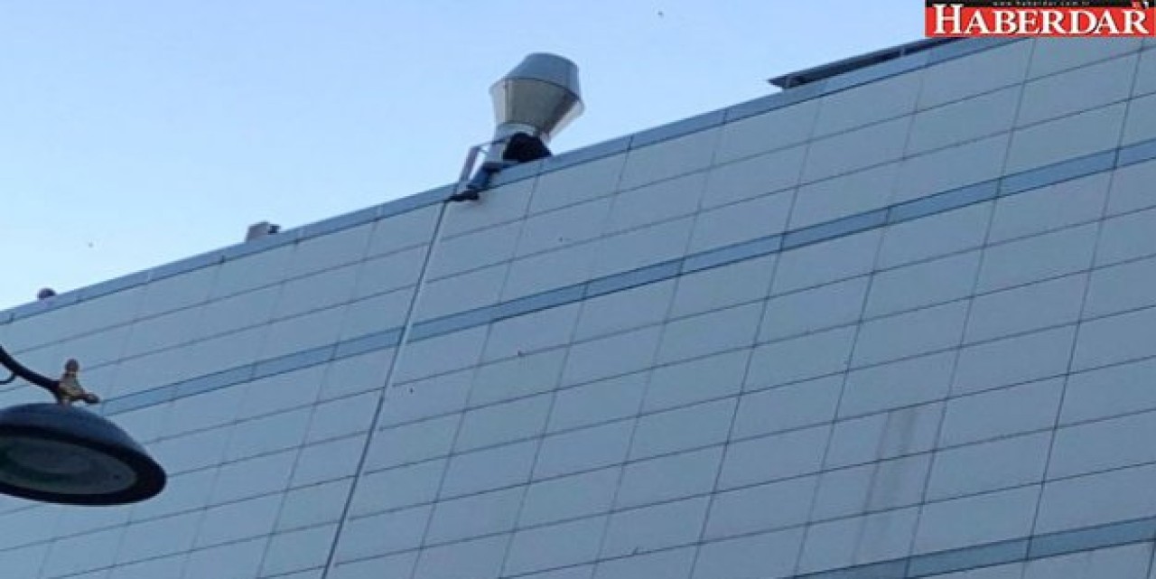Avm Çatısında İntihar Girişimi