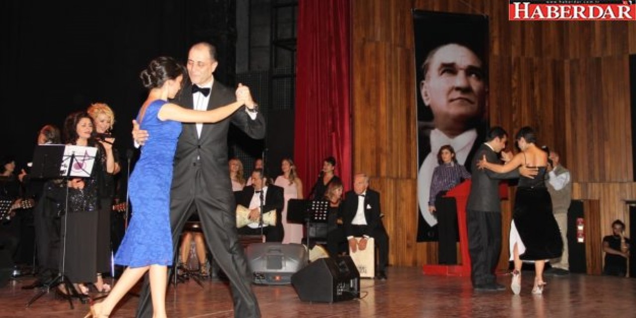 UMUT AKYÜREK BÜYÜLEDİ