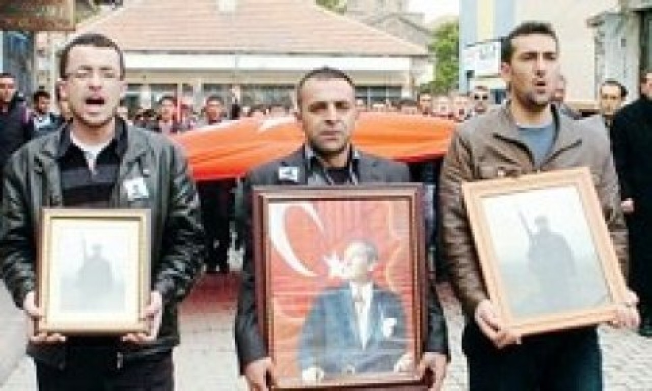 Hepimiz Zeynel’iz hepimiz askeriz