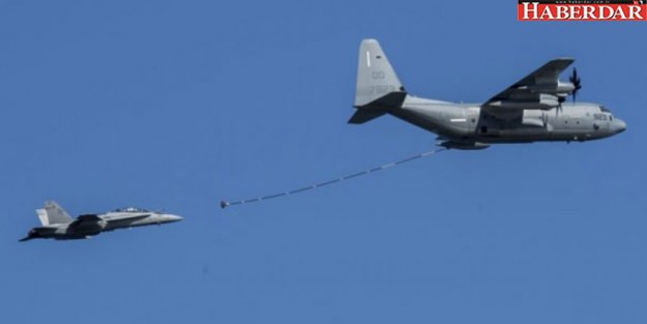 ABD uçakları havada çarpıştı