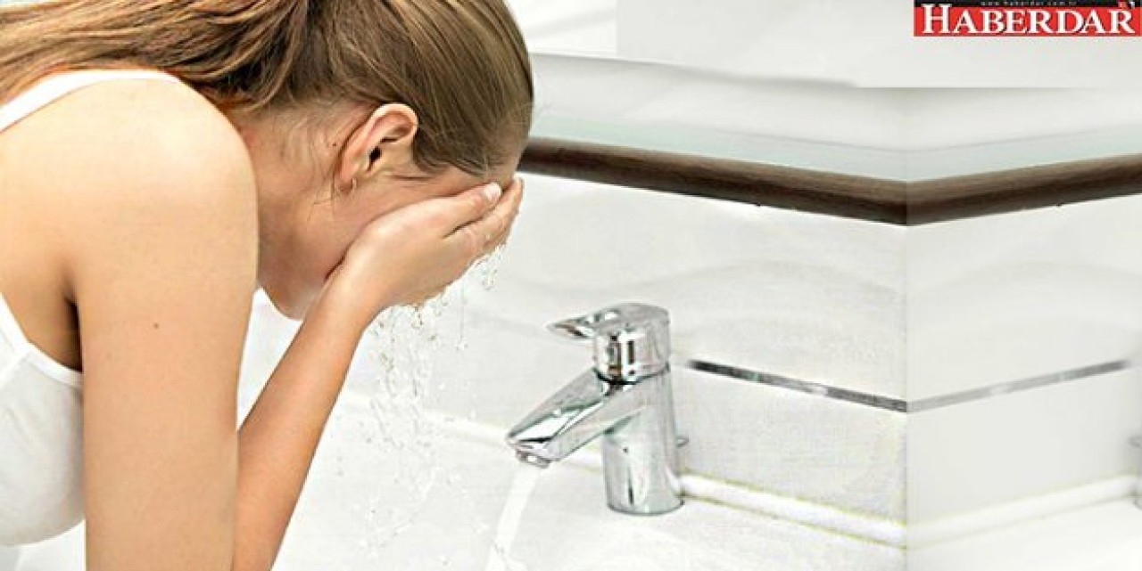 Burnunu Çeşme Suyuyla Temizleyen Kadının Beynini Amipler Yedi