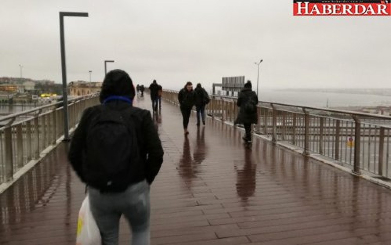 Beylikdüzünde Kar Yağışı Başladı