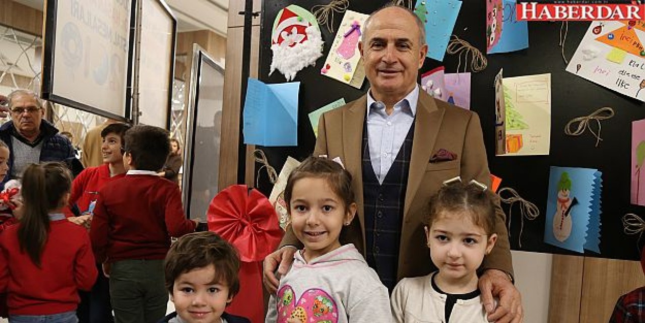 Miniklerden Başkan Akgün’ü duygulandıran sürpriz