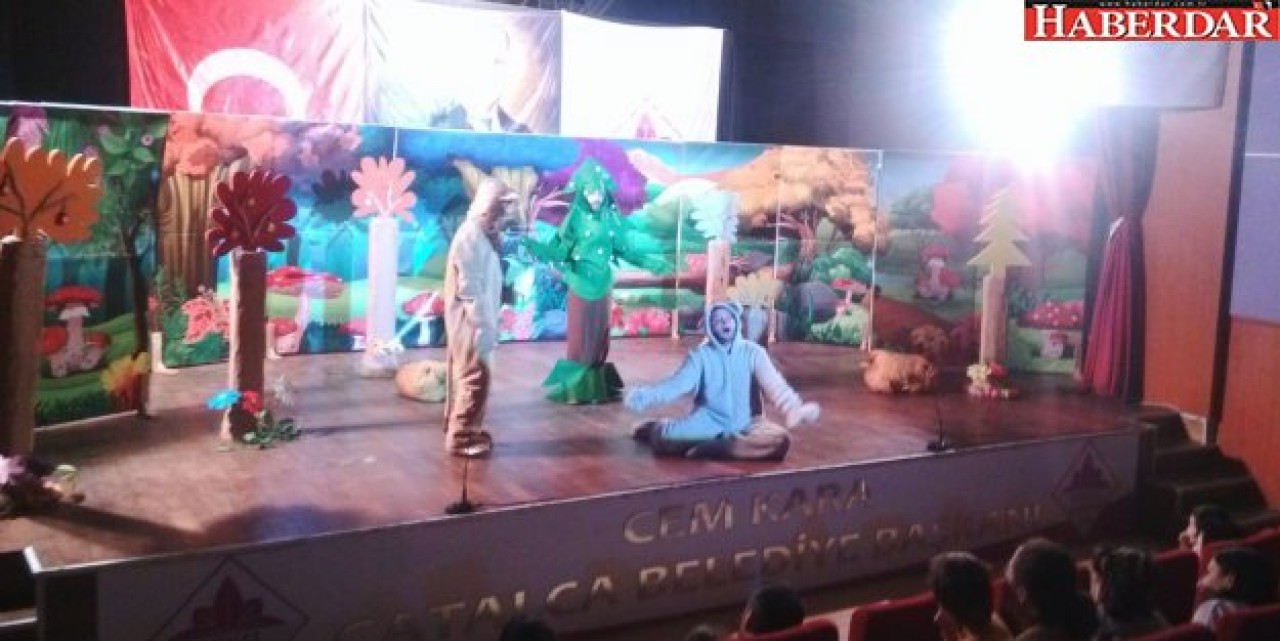 Çocuklara Karne Hediyesi Başkan Kara’dan