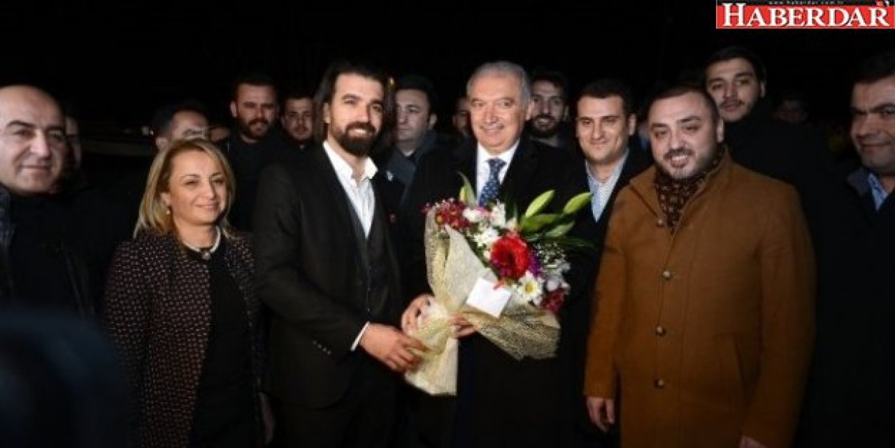 Başkan Uysal: &quot;Chpliler, AK Parti Gelsin Diye Dua Ediyor&quot;