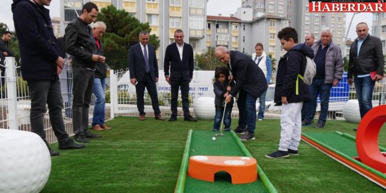 Büyük Atatürk Parkı’nda mini golf keyfi