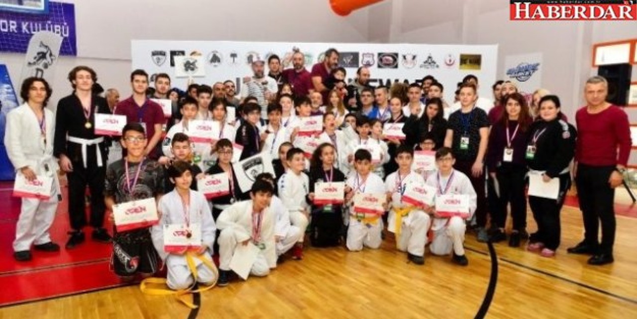 Jujitsu Newaza Açık Kulüpler Turnuvası Beylikdüzünde Yapıldı