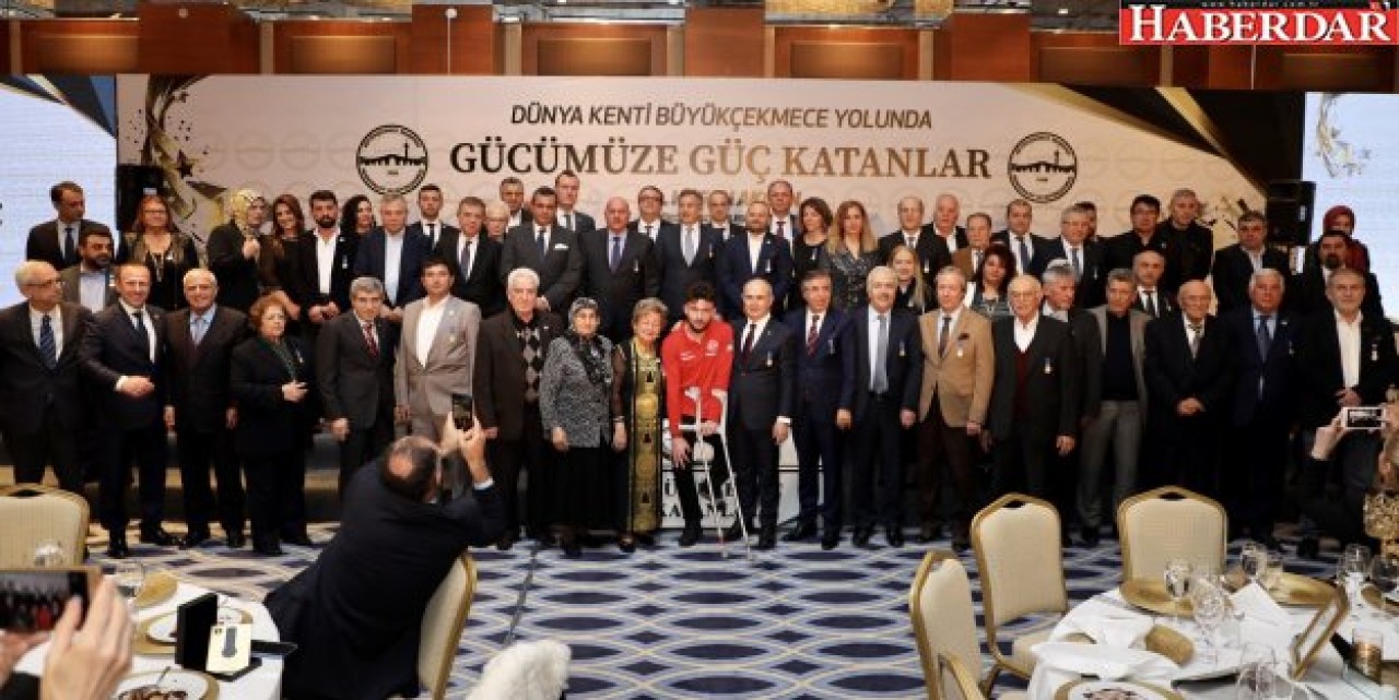 Büyükçekmece’nin gücüne güç katanlara “Üstün Hizmet Madalyası”