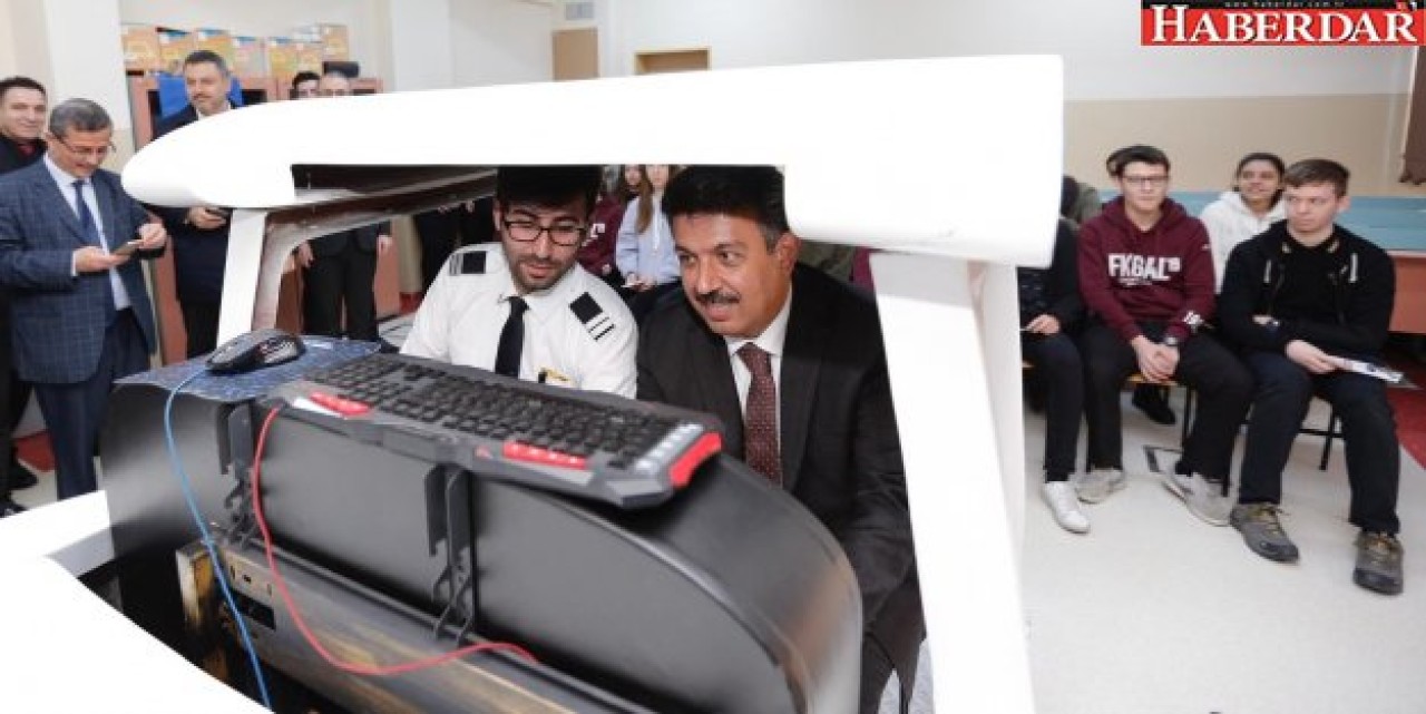 KÜÇÜKÇEKMECELİ ÖĞRENCİLERİN KOKPİT HEYECANI