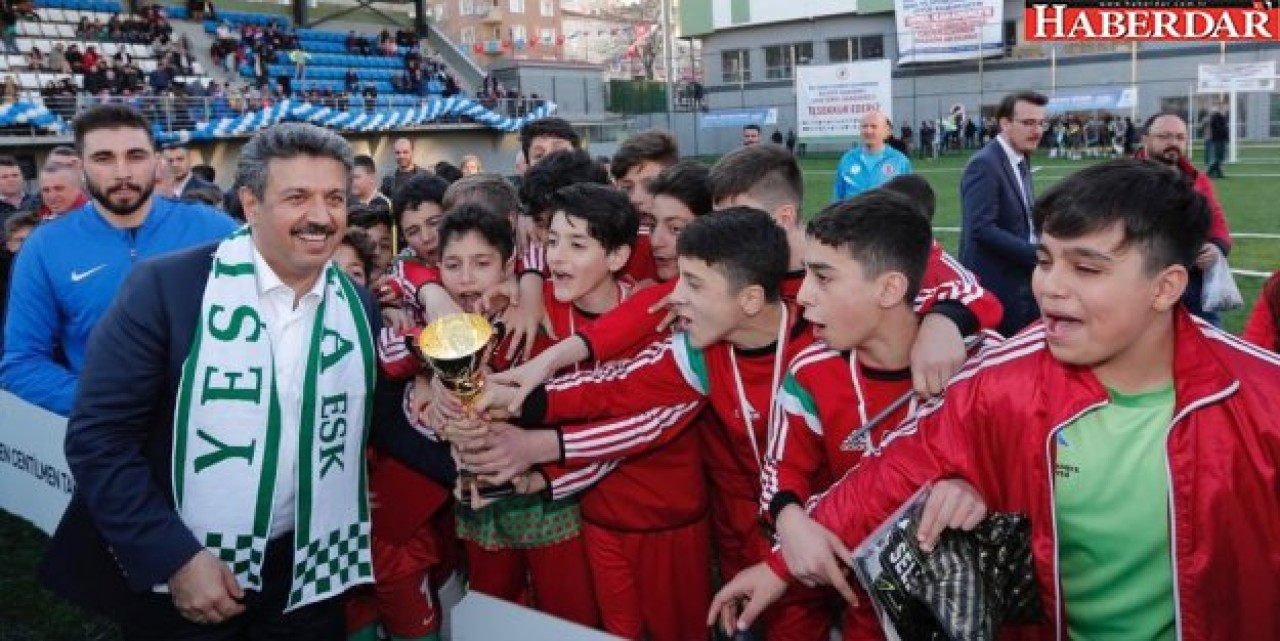 İyi ki gençler var