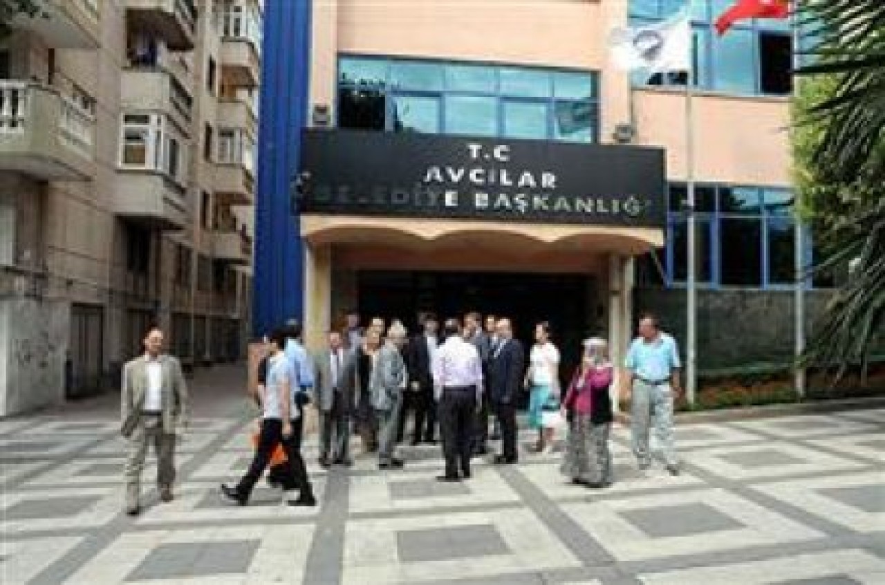 AVCILAR’DA İHALE YOLSUZLUK OPERASYONU!