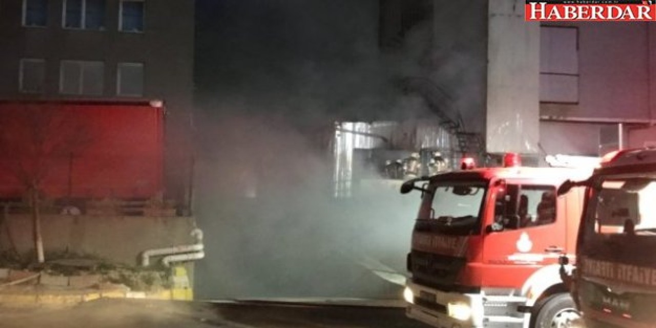 Beylikdüzünde Plastik Fabrikasında Yangın