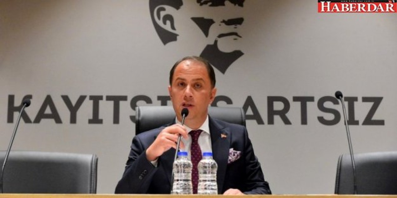 Mehmet Murat Çalık: Herkese eşit mesafede duracağım