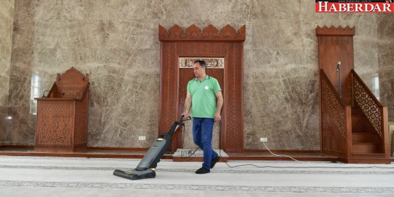 İbadethaneler Ramazana hazır