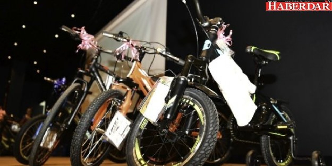 Beylikdüzündeki öğrenciler çevre için yarıştı