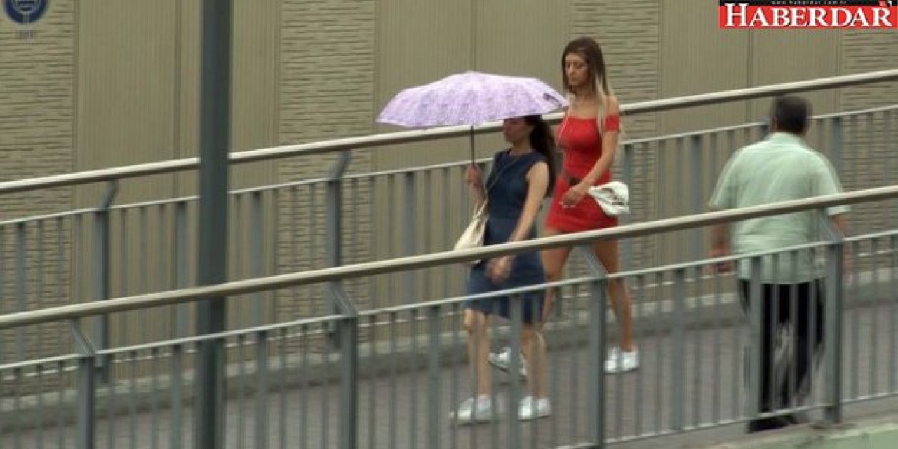 İstanbulda sağanak yağmur ve serin hava etkili oluyor
