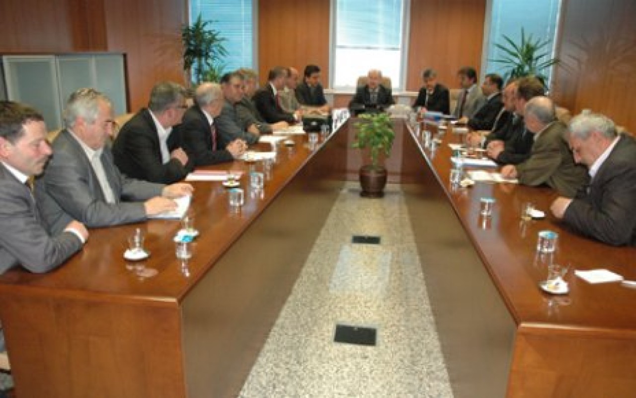 Muhtarlardan dilekçe