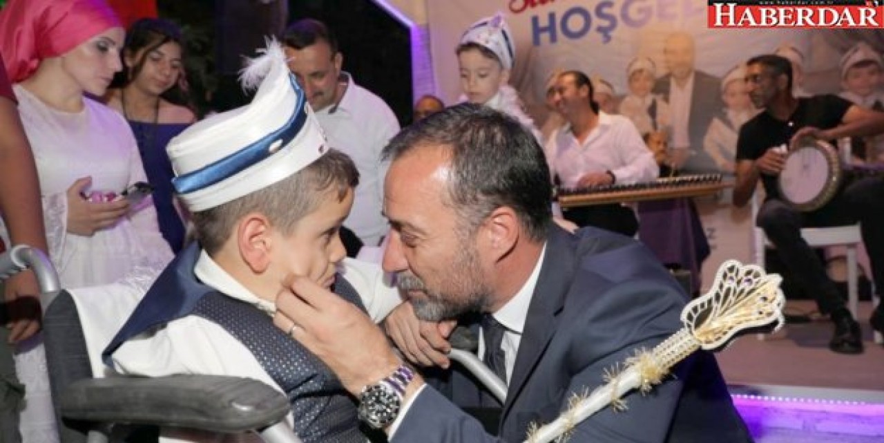 Sünnet çocukları doyasıya eğlendi