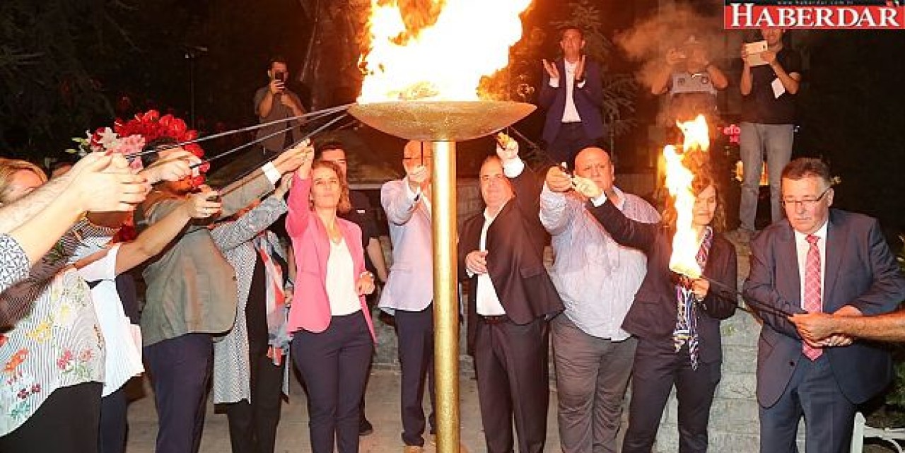 20. Erguvan Festivaline Görkemli Açılış