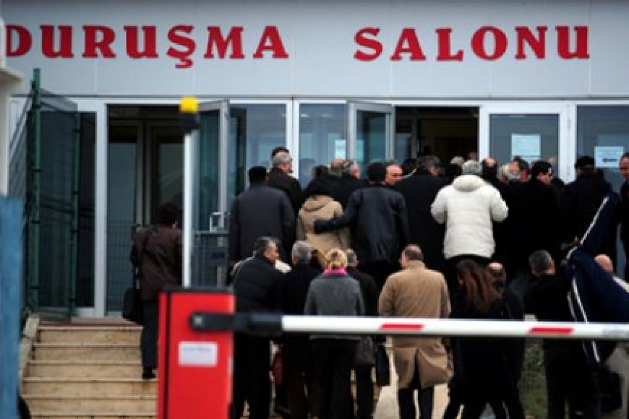 Hakimlerin Balyoz kavgası