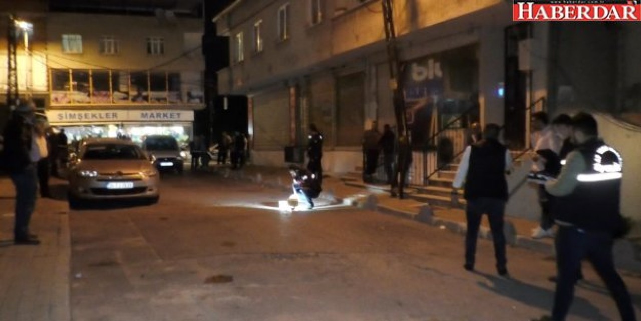 Evinin önünde soyuldu