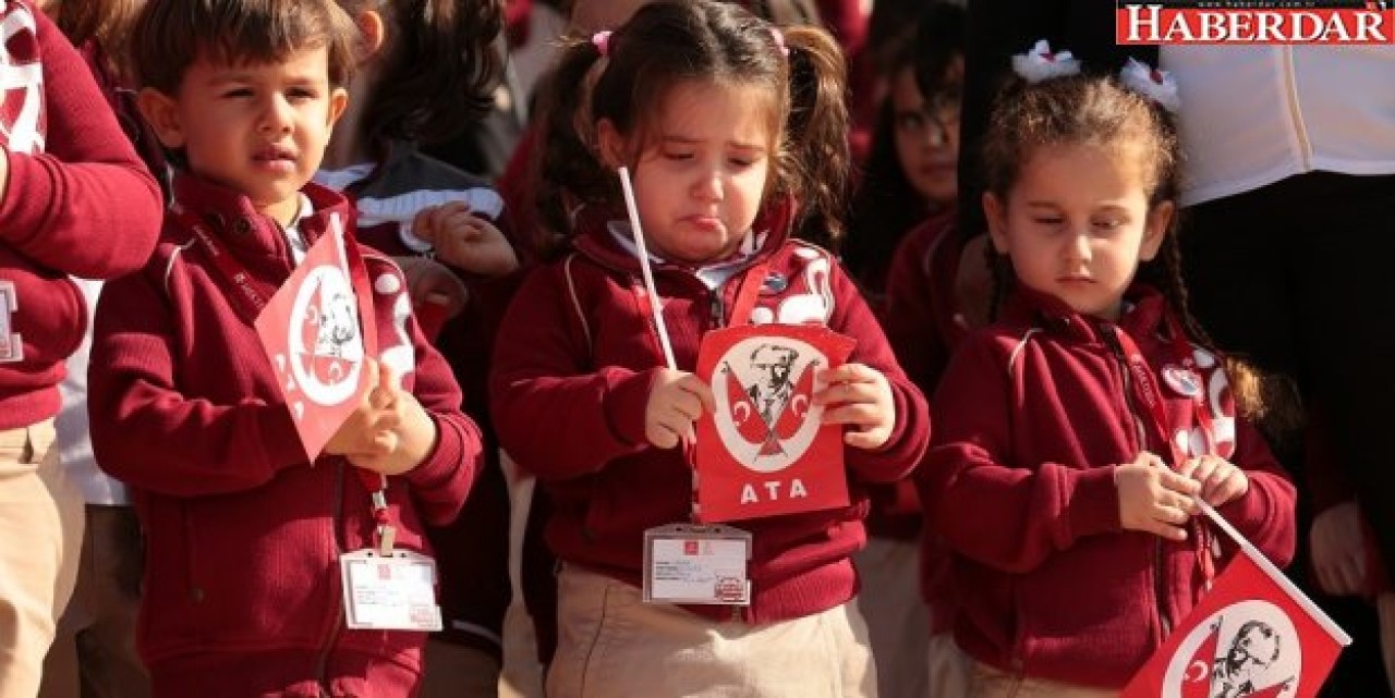 Minikler Atasına koştu