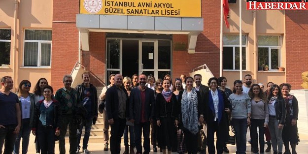 Güzel güzel liseler yolda!