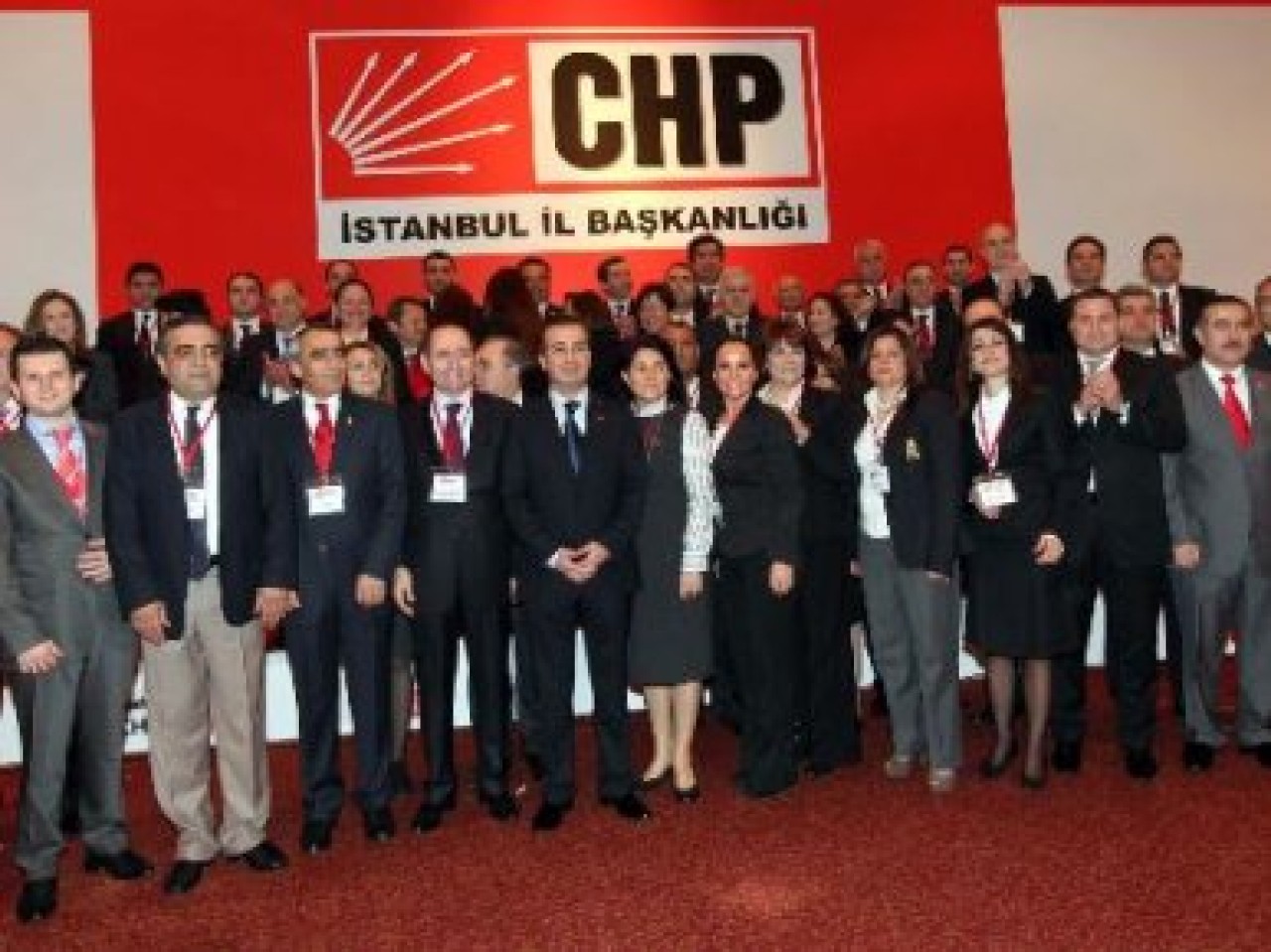 CHP'nin İstanbul adayları tanıtıldı