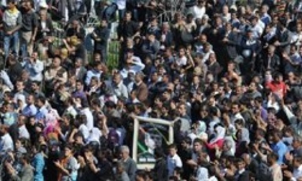 Bismil'de cenazeye 50 bin kişi katıldı